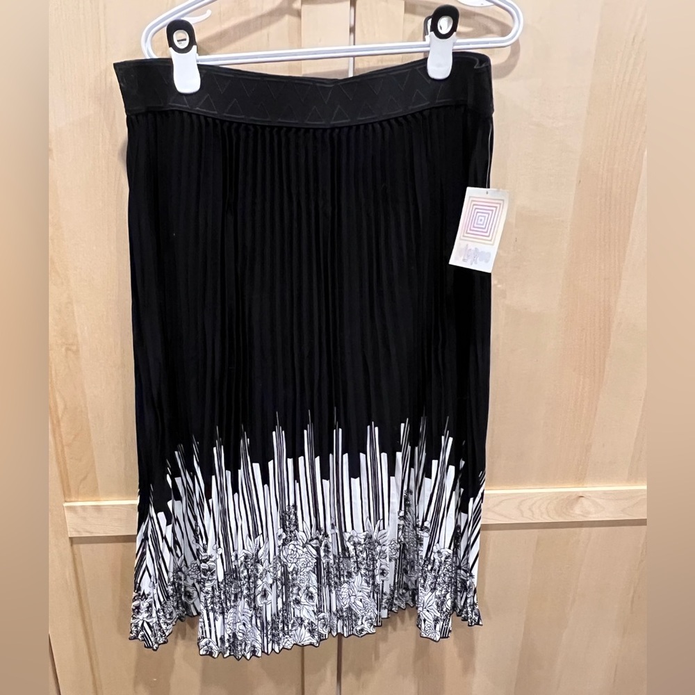 Accordion Skirt